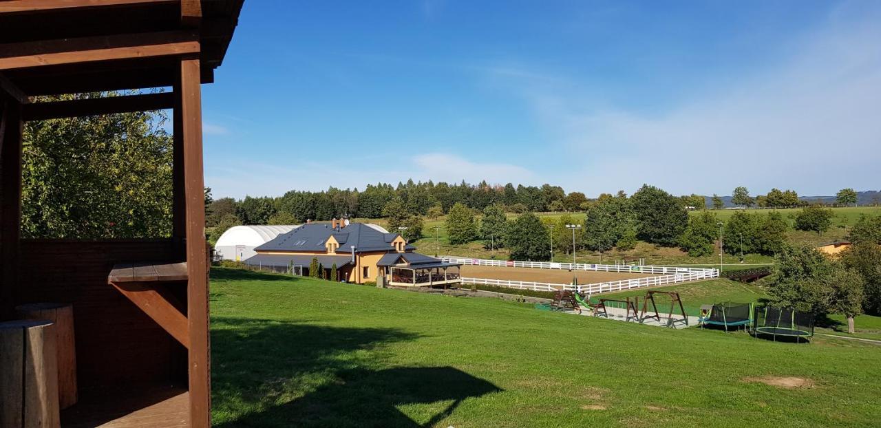 Hotel Horse Riding - Jezdecky Areal Trsice Luaran gambar